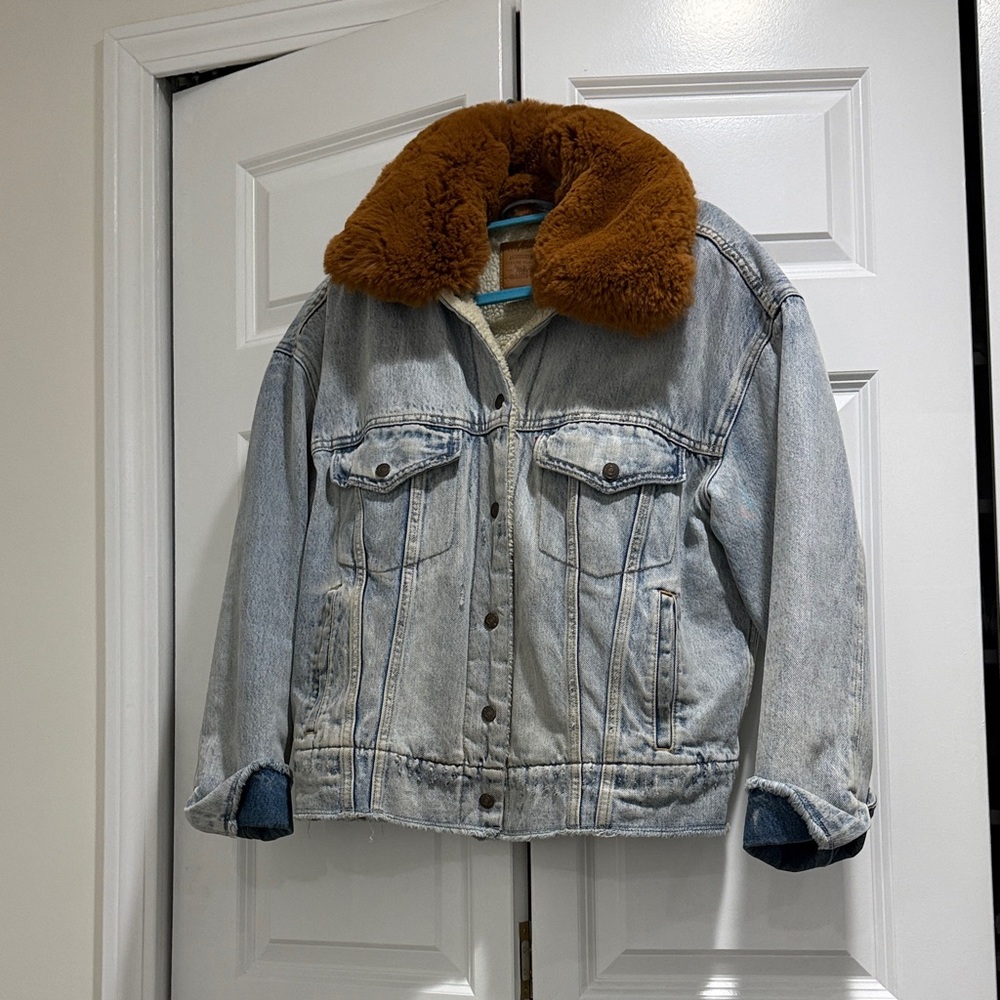 Levi Denim Jacket with Brown Fur Collar removable and reversible